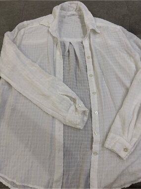 Women's oversized Button-Down Shirt